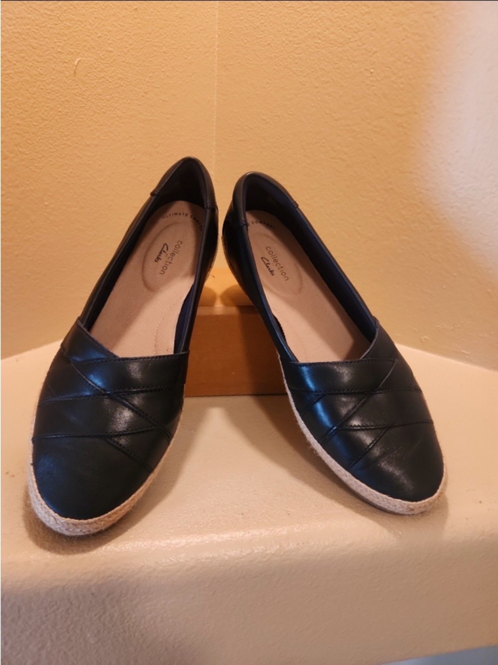 Clarks leather flat shoes